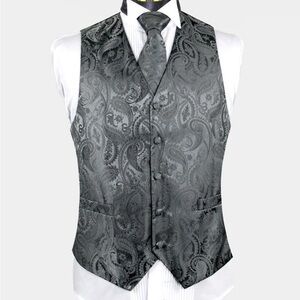 Gentlemen’s Guru Black Tuxedo Dress Vest Paisley Medium